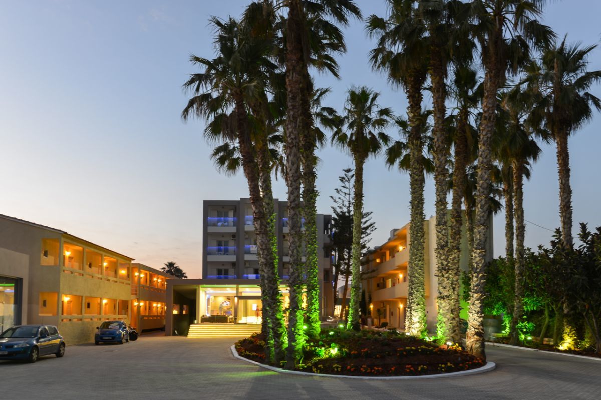 Carolina Mare Hotel Mália Exterior foto
